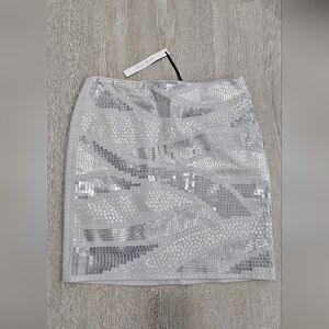 New White House Black Market Silver Sequin Pencil Skirt - Size 6